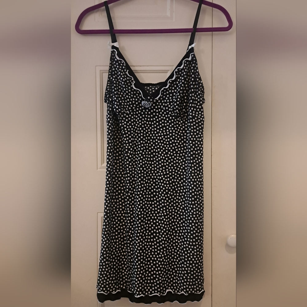 2 Tart brand nightgowns size Large